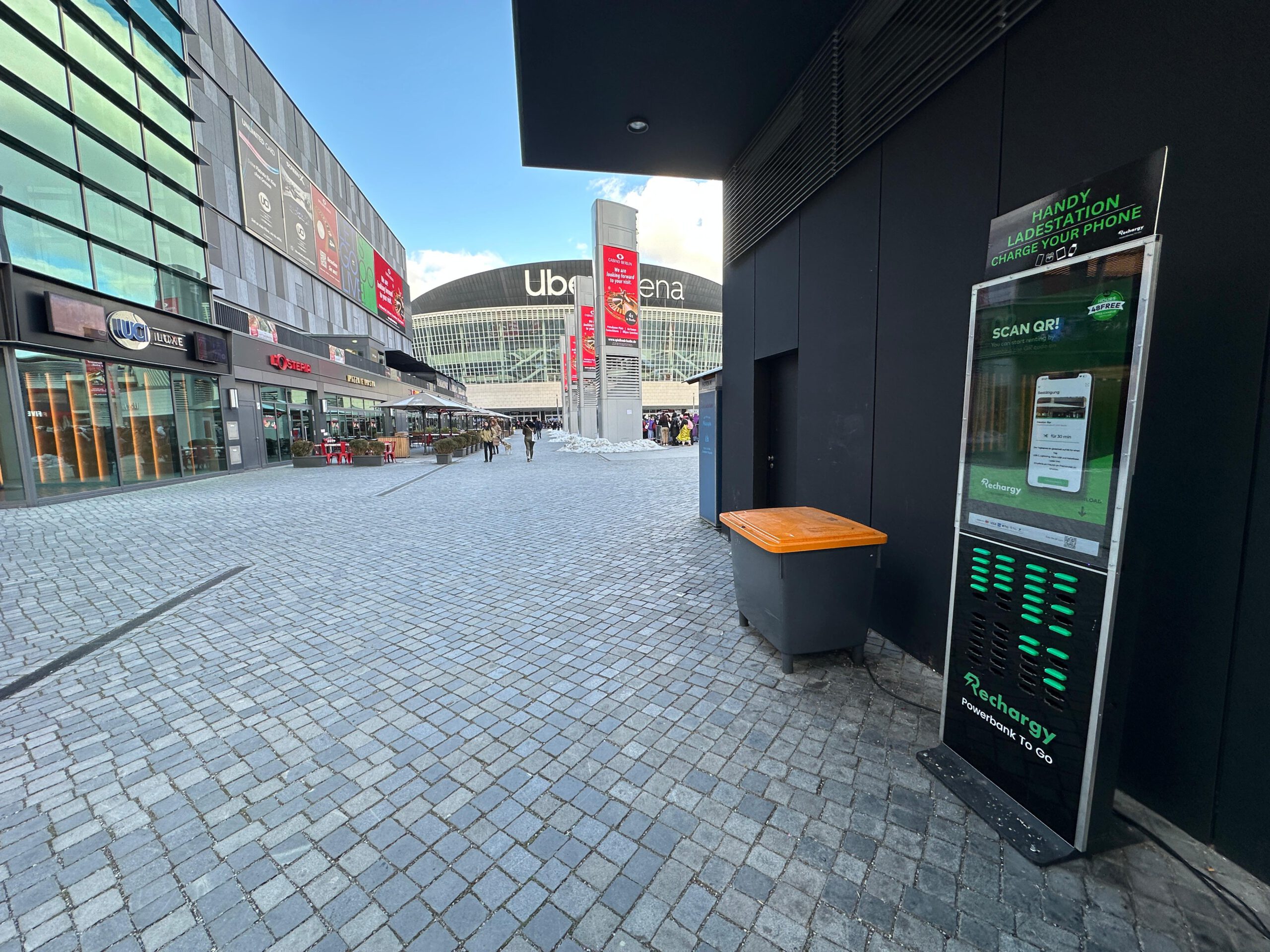 Uber Platz Werbung schalten.