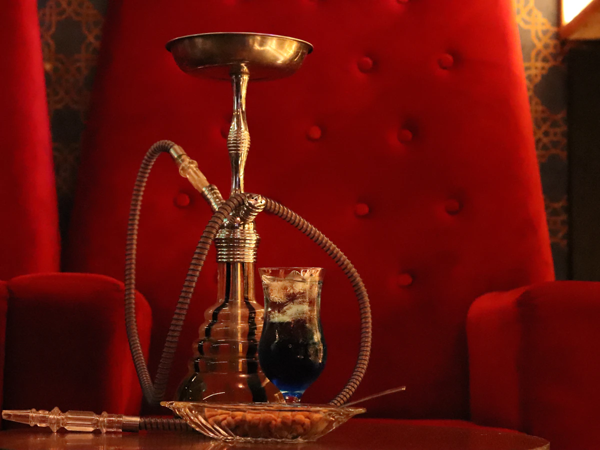 Shisha-Lounge – Powerbank-Station für Shisha-Bars